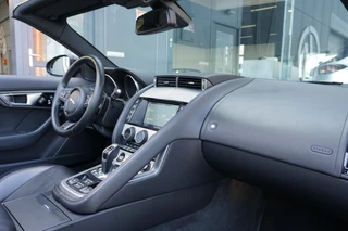 Jaguar F-TYPE – thumbnail 11