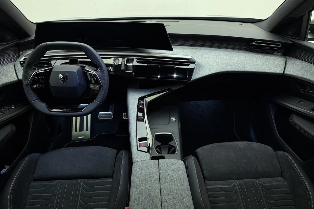 Peugeot e-3008 – foto 22