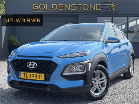 Hyundai Kona 1.0T Essence 2e Eigenaar,Trekhaak,Camera,Carplay,Navi,Clima,Cruise,6 Bak,N.A.P,120pk,Lm velgen,Rijstrooksensor,Pdc,Apk tot 03-2027