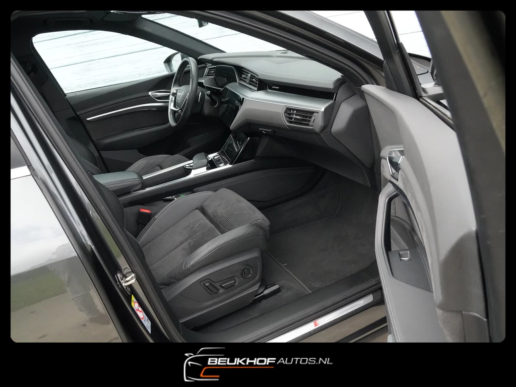 Audi e-tron – foto 18