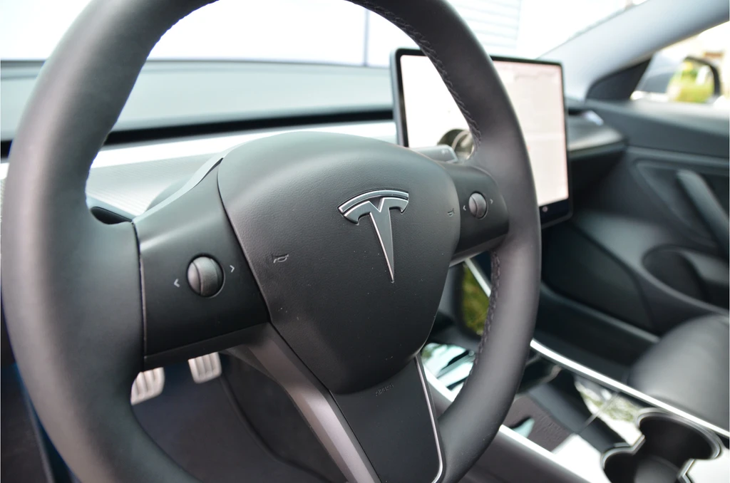 Tesla Model 3 – foto 15