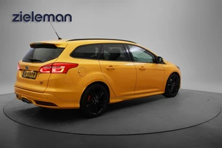 Ford Focus – thumbnail 5
