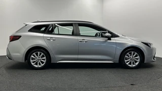 Toyota Corolla Touring Sports – thumbnail 6