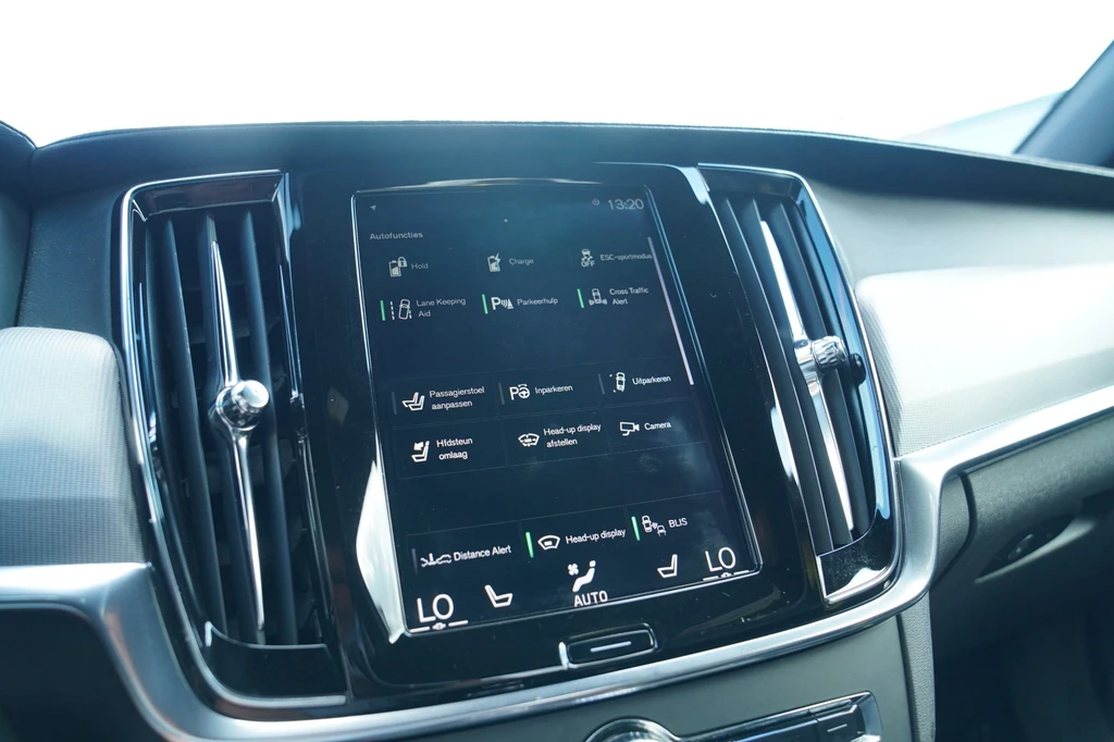 Volvo S90 – foto 48