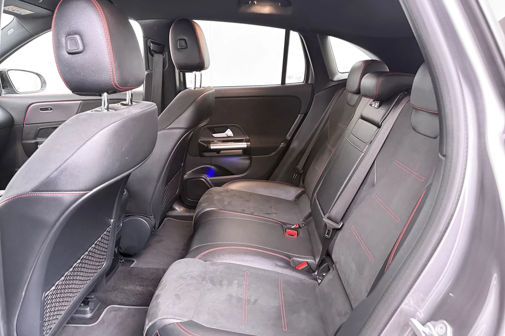 Mercedes-Benz EQA – foto 12
