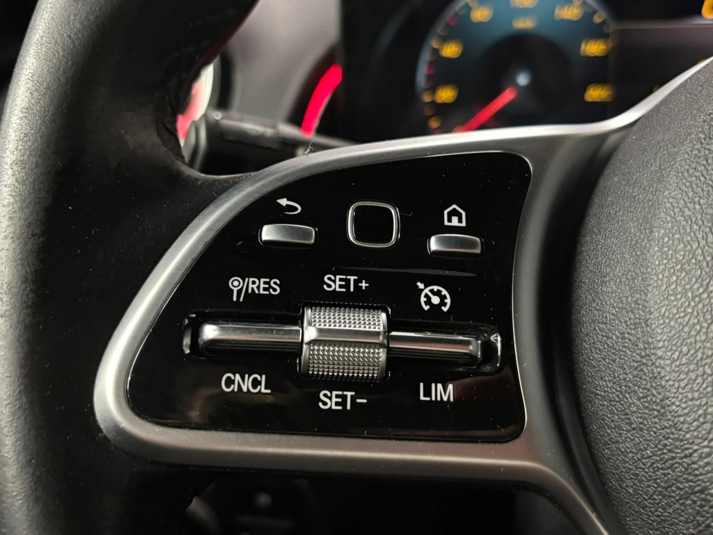 Mercedes-Benz GLB – foto 21