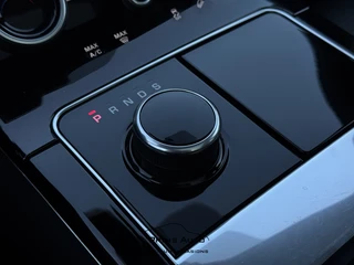 Land Rover Range Rover Velar – thumbnail 18