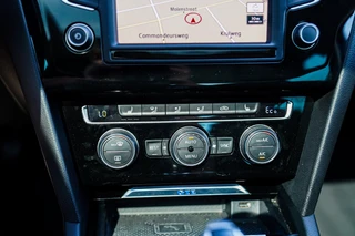 Volkswagen Passat – thumbnail 32