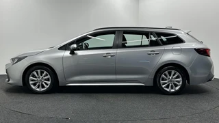 Toyota Corolla Touring Sports – thumbnail 2
