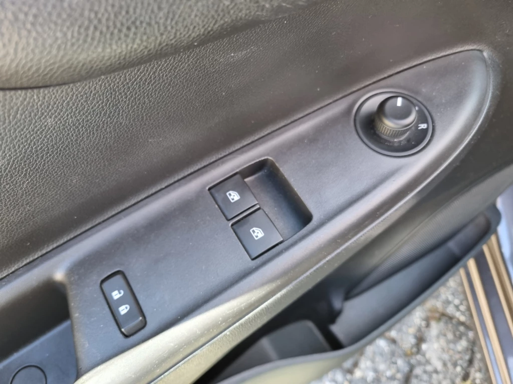 Opel KARL – foto 21
