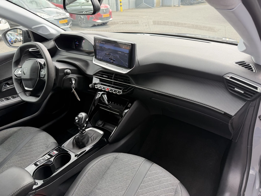 Peugeot 208 – foto 37