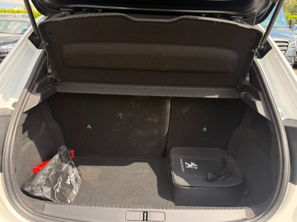 Peugeot 208 – foto 33