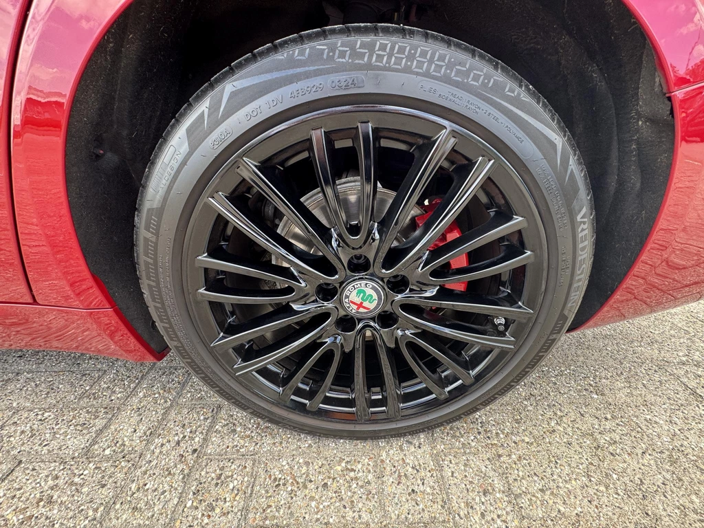 Alfa Romeo Giulia – foto 23