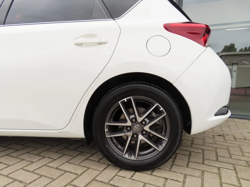 Toyota Auris – foto 30