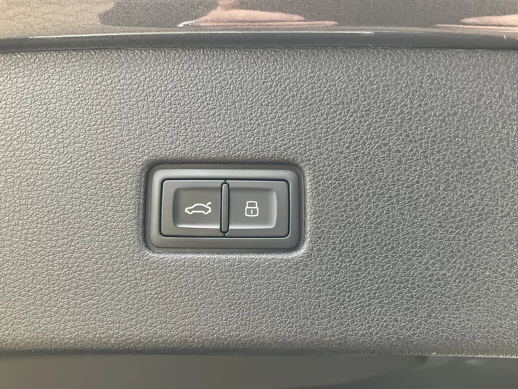 Audi RSQ8 – foto 28