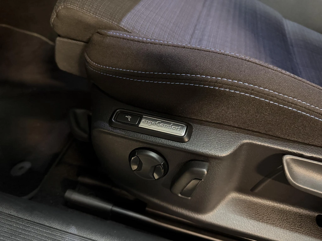 Volkswagen Passat – foto 28