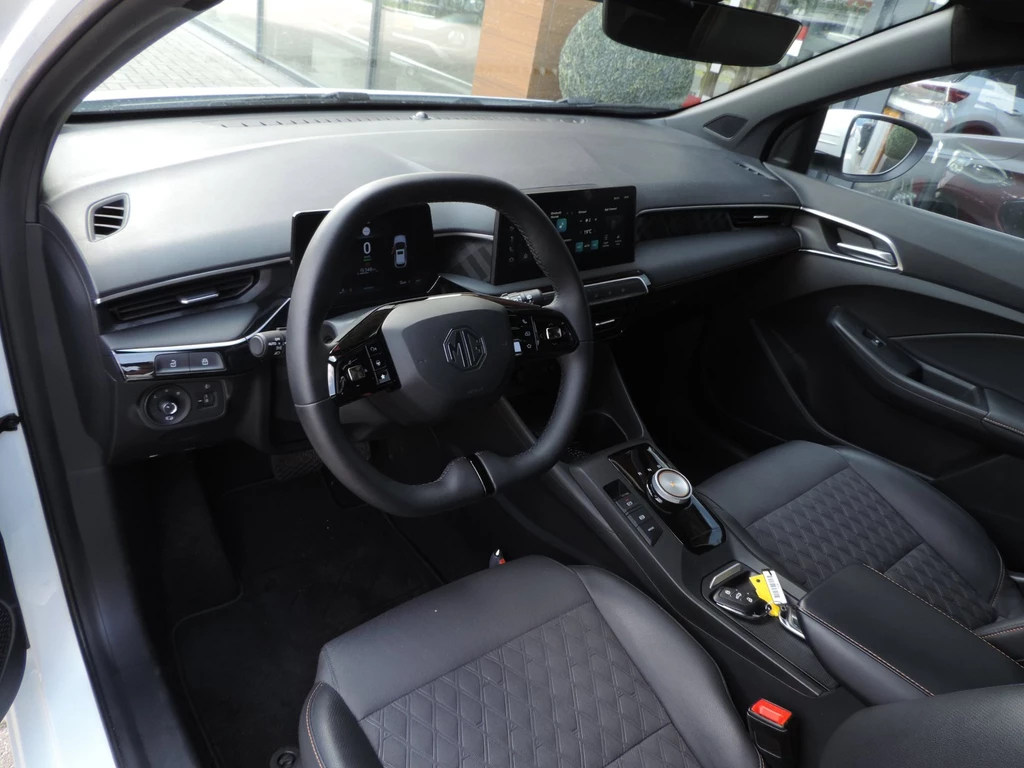 MG MG3 – foto 10
