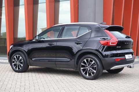 Volvo XC40 T5 Recharge Core Bright | Stoelverwarming | Trekhaak | parkeer Camera | Keyless