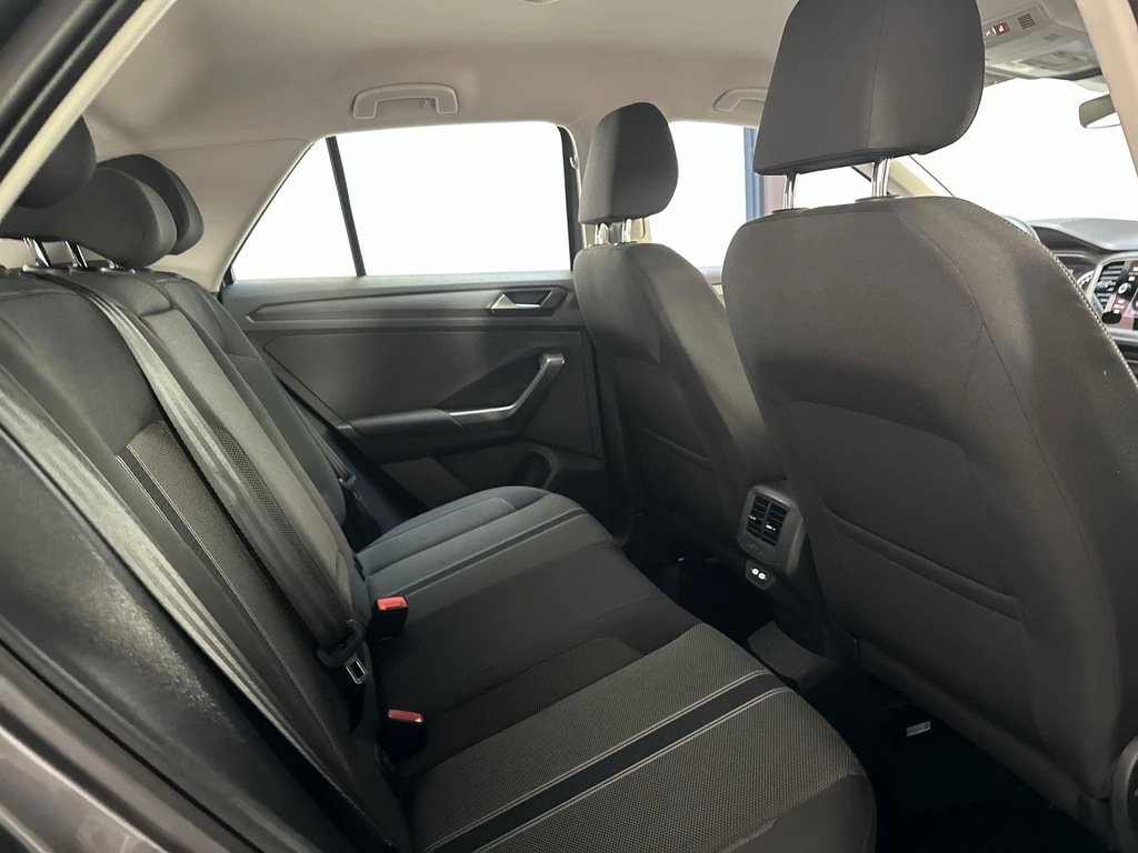 Volkswagen T-Roc – foto 13