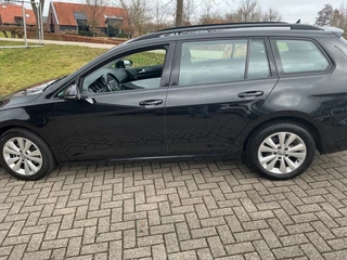 Volkswagen Golf – thumbnail 2