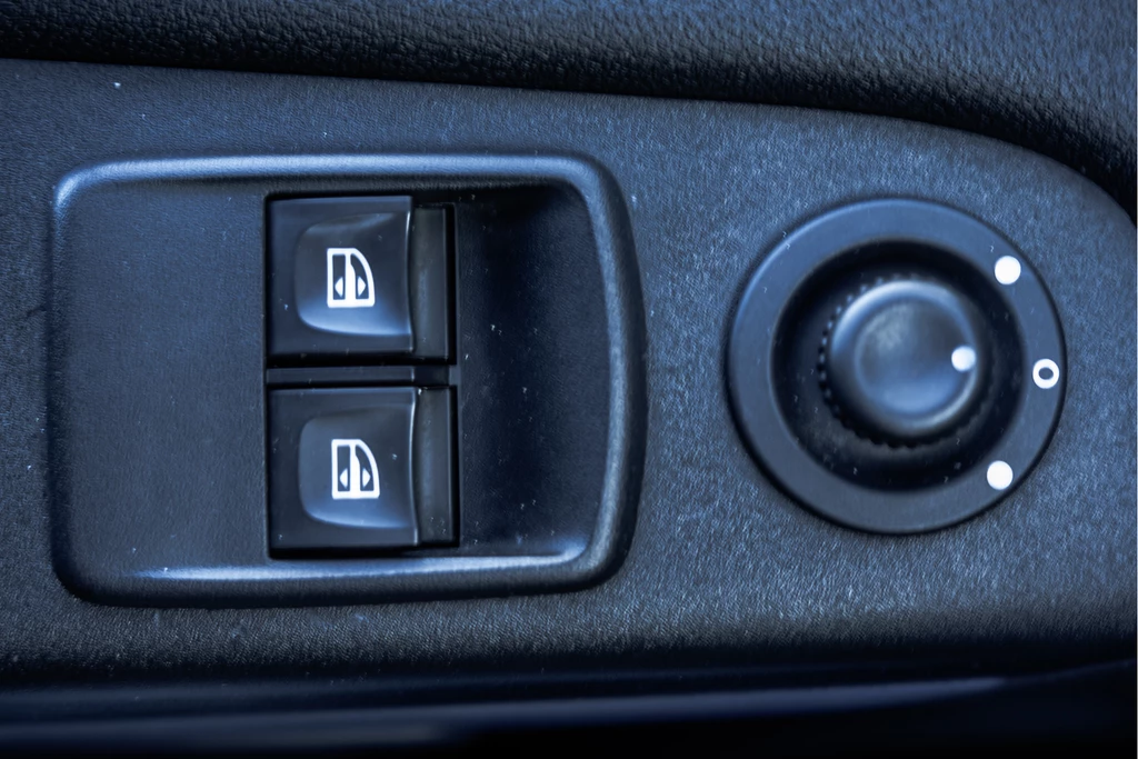 Opel Vivaro – foto 23