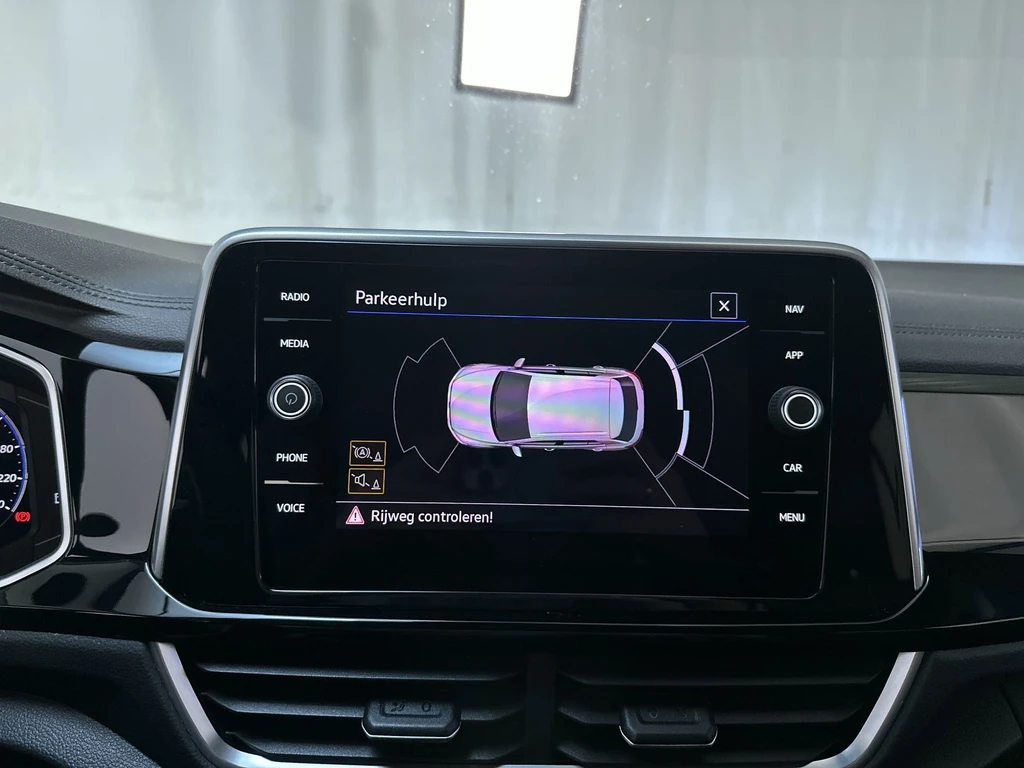 Volkswagen T-Roc – foto 14