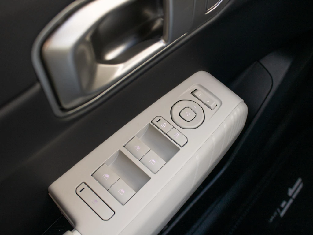 Kia EV4 – foto 24