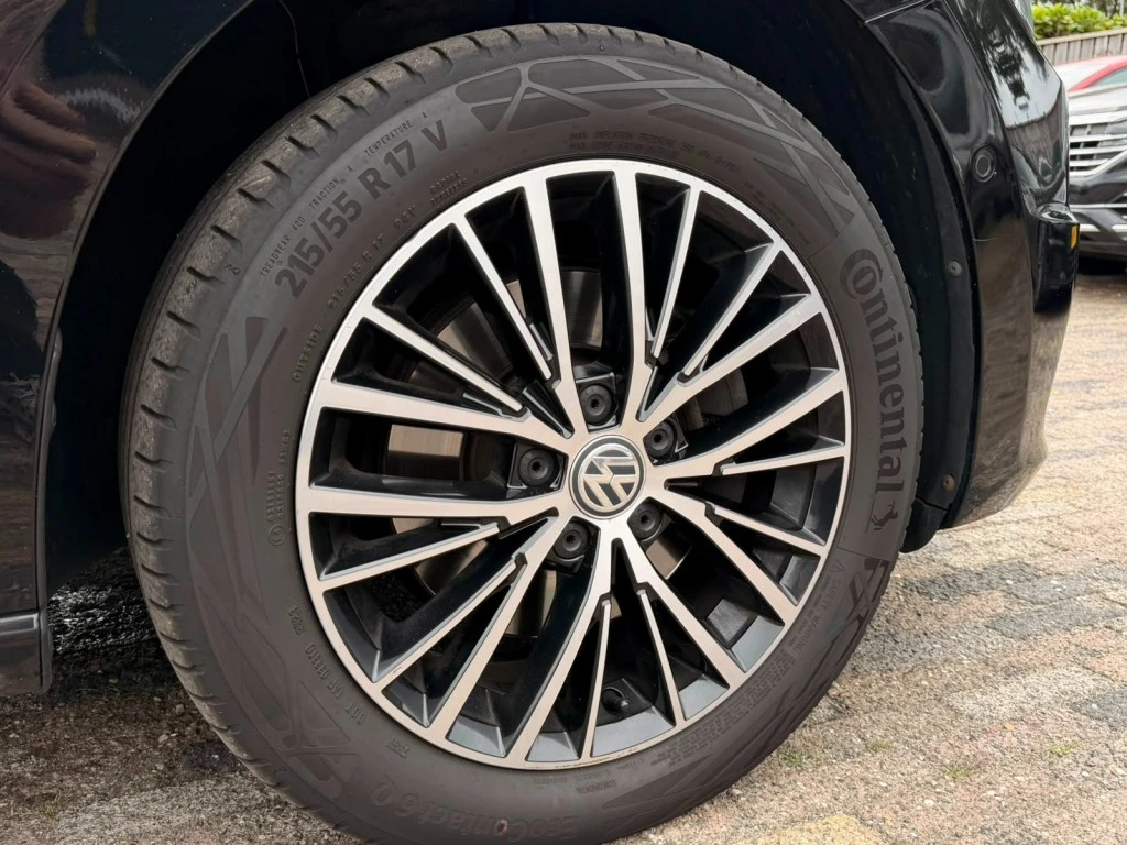 Volkswagen Touran – foto 24