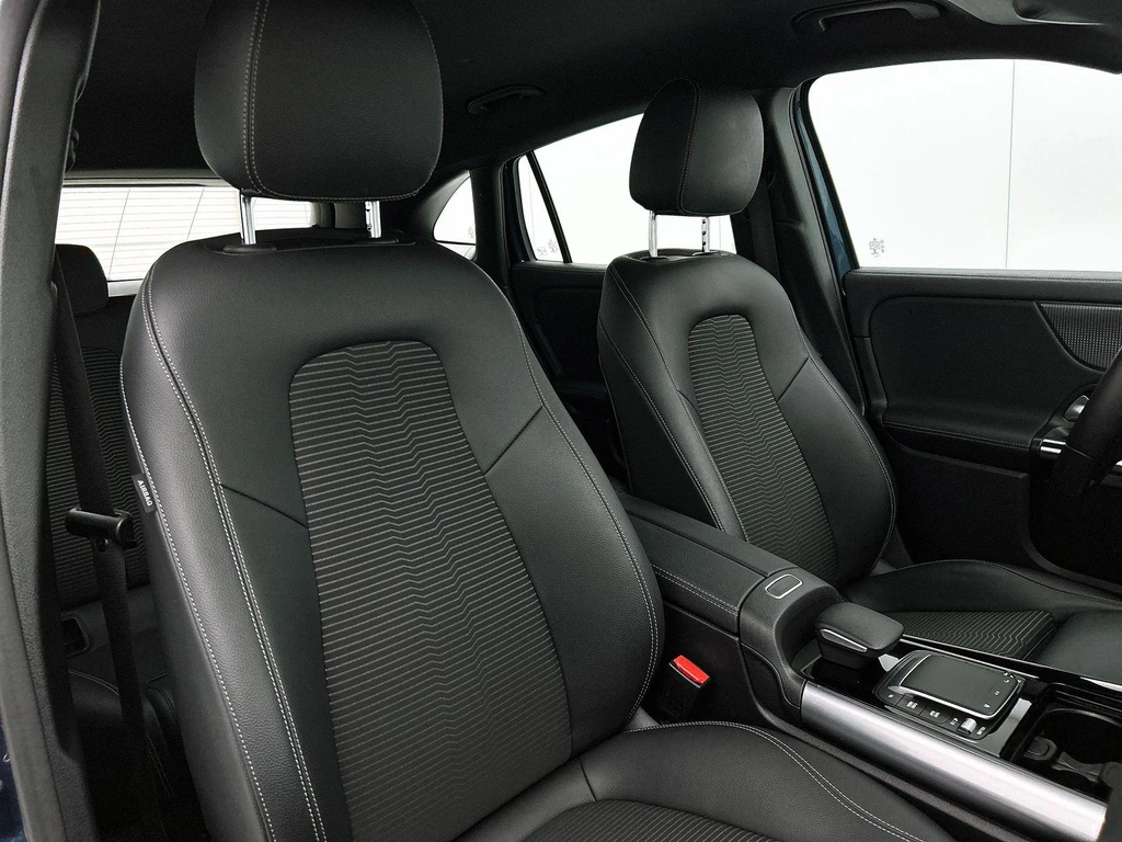 Mercedes-Benz EQA – foto 34