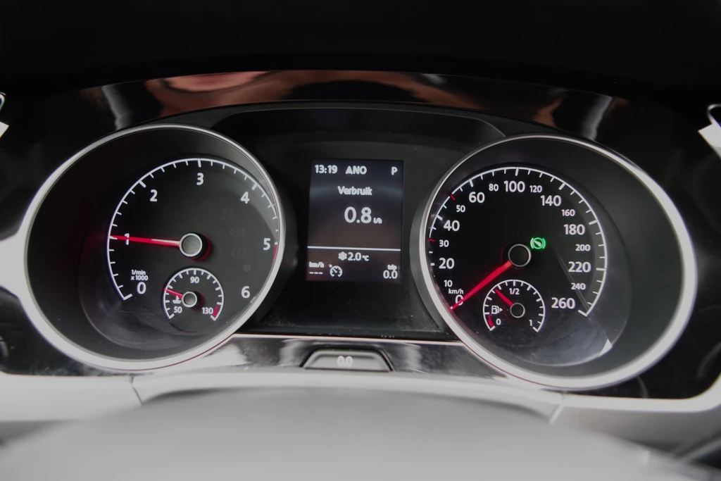 Volkswagen Touran – foto 12