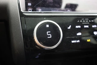 Jaguar E-PACE – thumbnail 13