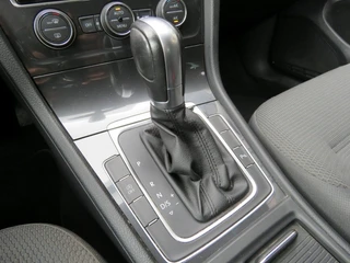 Volkswagen Golf – thumbnail 24