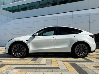 Tesla Model Y – thumbnail 4
