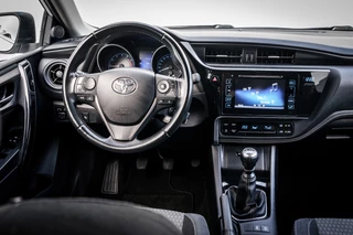 Toyota Auris – thumbnail 11