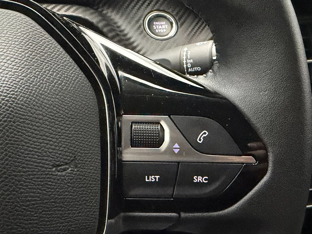 Peugeot e-208 – foto 15