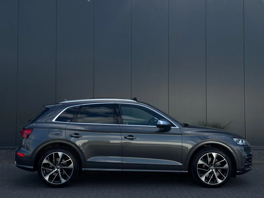 Audi SQ5 – foto 12