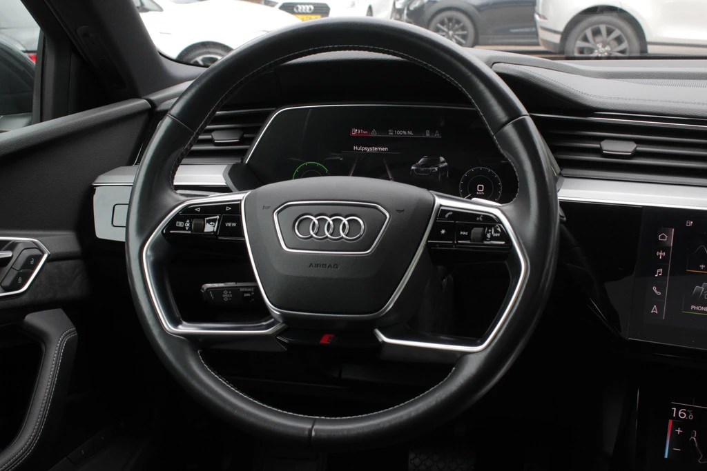 Audi e-tron – foto 18