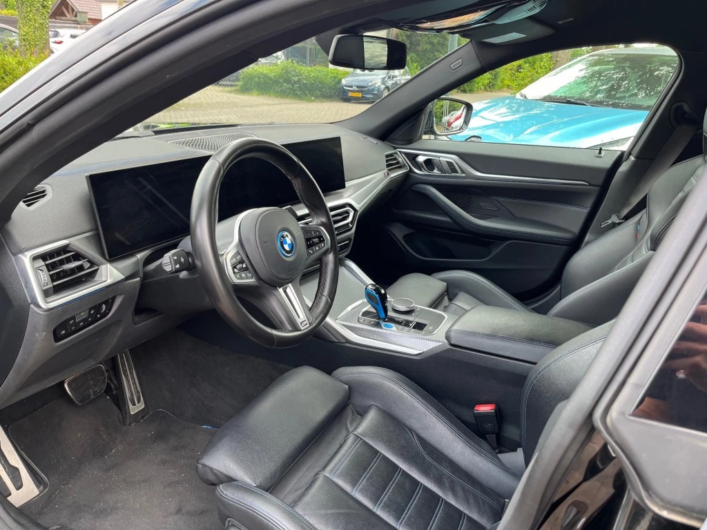 BMW i4 – foto 8