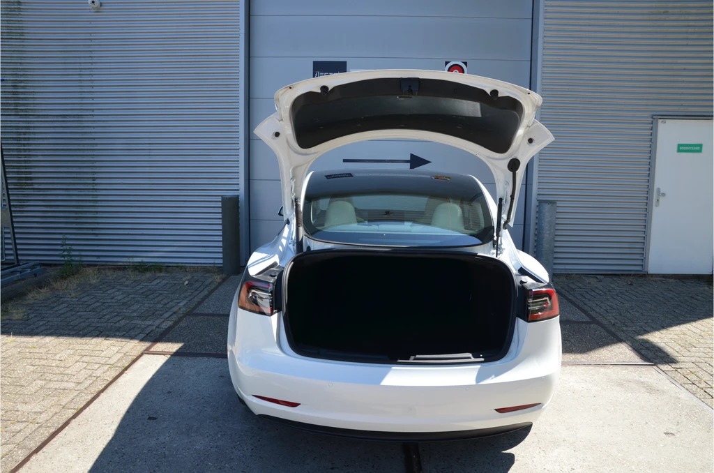 Tesla Model 3 – foto 34