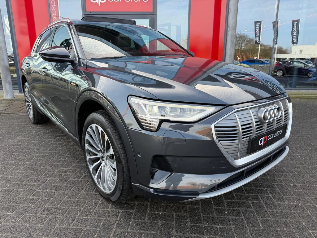 Audi e-tron – foto 6
