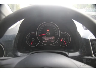 Volkswagen up! – thumbnail 12