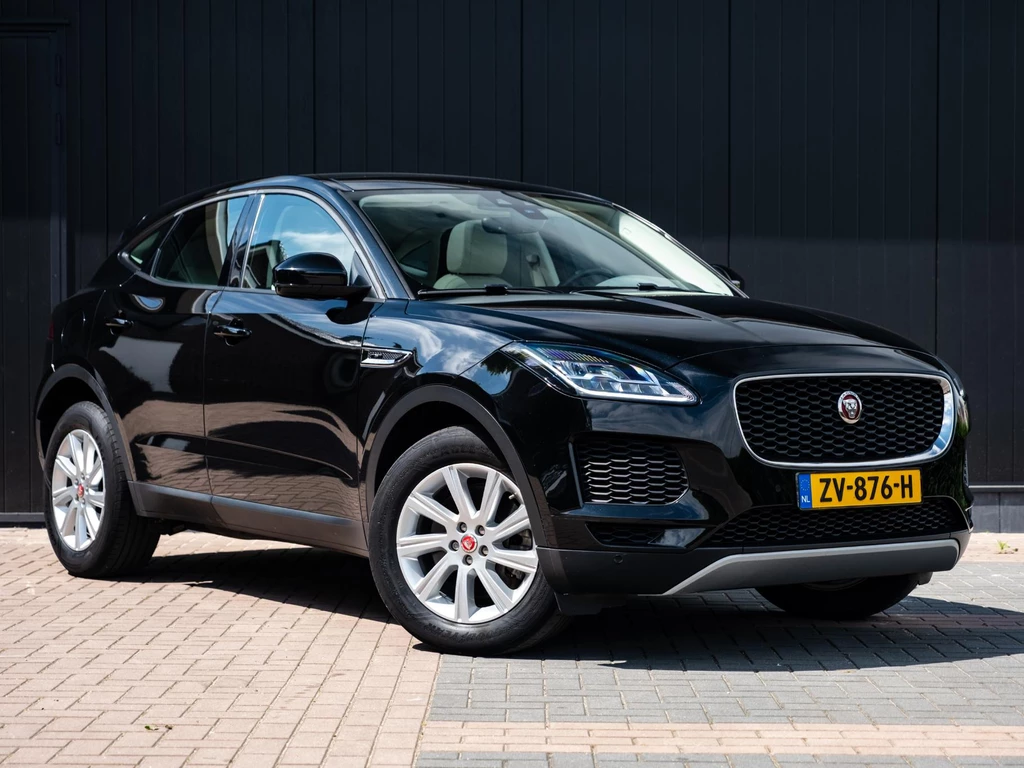 Jaguar E-PACE – foto 12