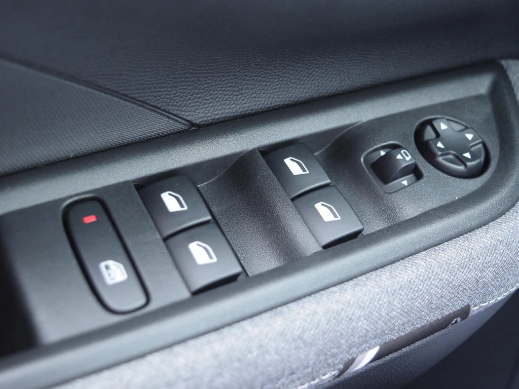 Opel Frontera – foto 17