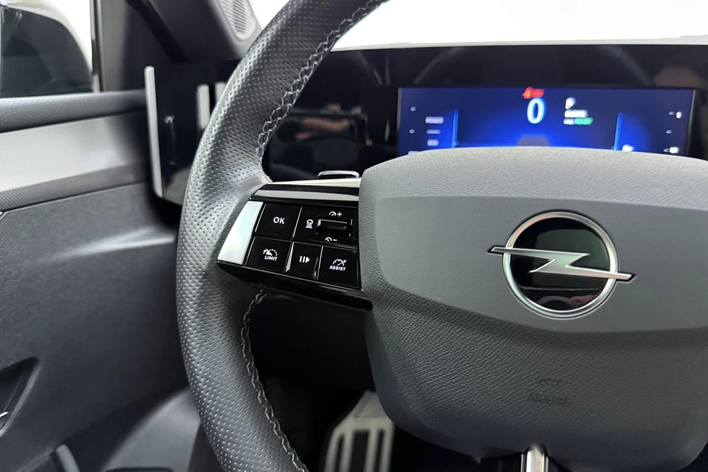 Opel Astra – foto 23