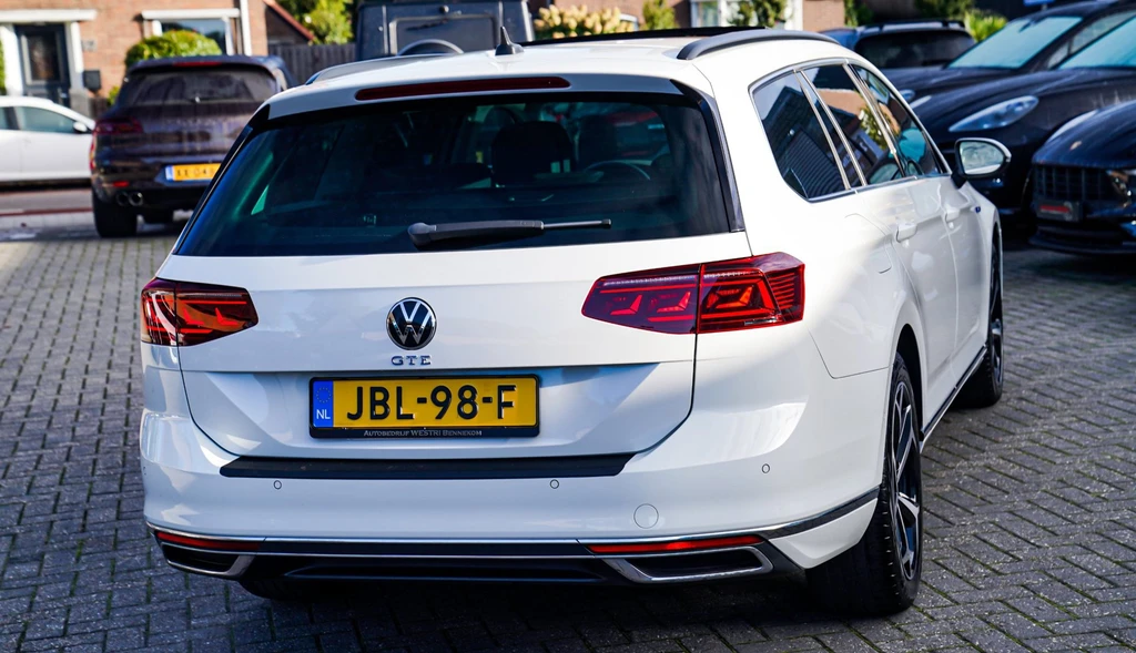 Volkswagen Passat – foto 9