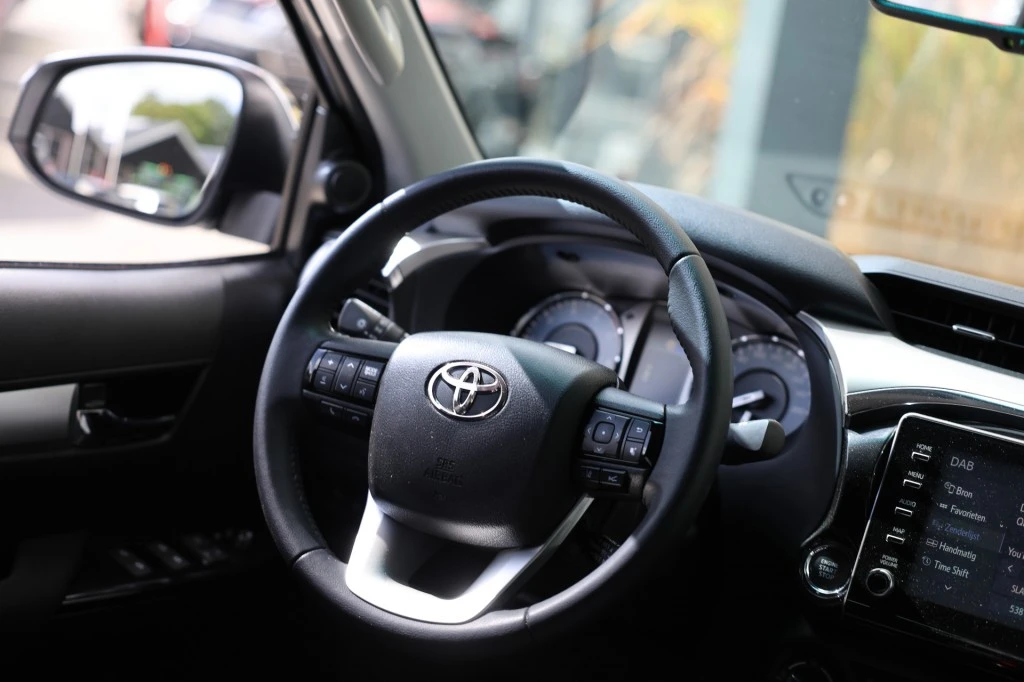 Toyota Hilux – foto 11