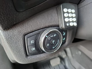 Ford Transit Connect – thumbnail 18