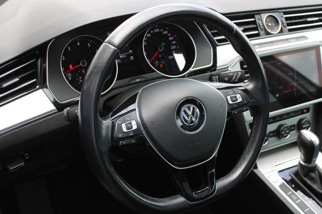 Volkswagen Passat – foto 22
