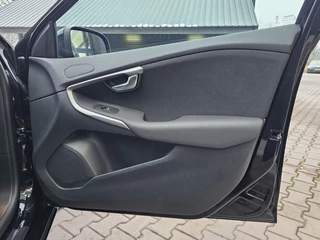 Volvo V40 – thumbnail 38
