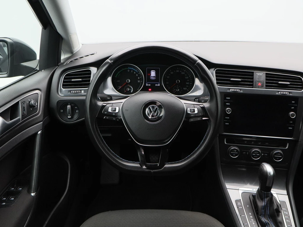 Volkswagen e-Golf – foto 33